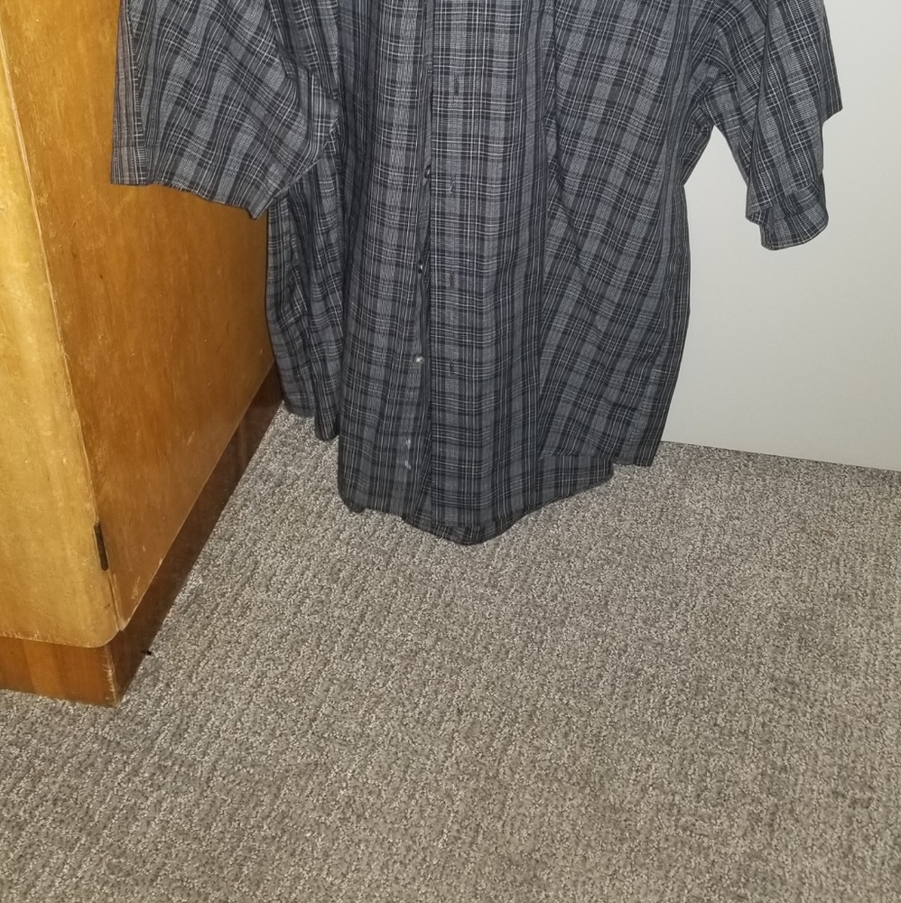 Arrow size large black/gray plaid cotton short sleeve button front dress shirt